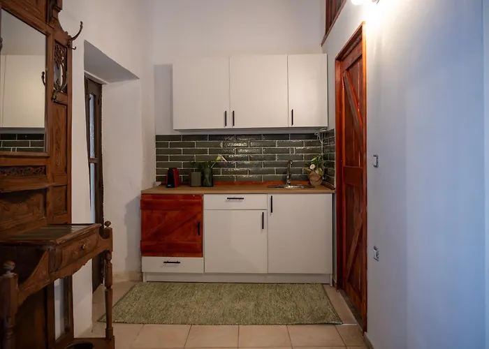 St Nicholas Traditional House *